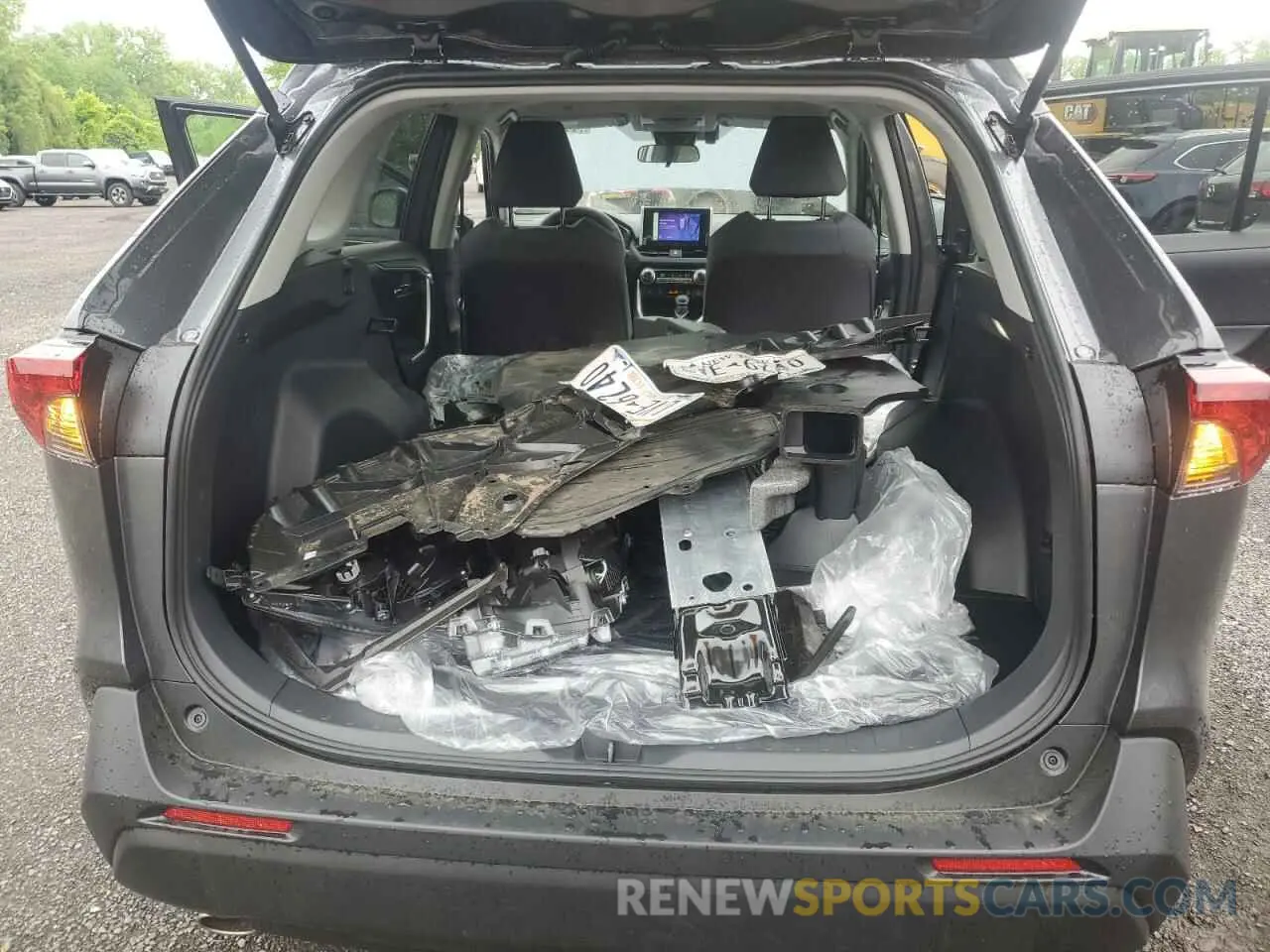 10 Photograph of a damaged car 2T3W1RFV0SC326542 TOYOTA RAV4 2025