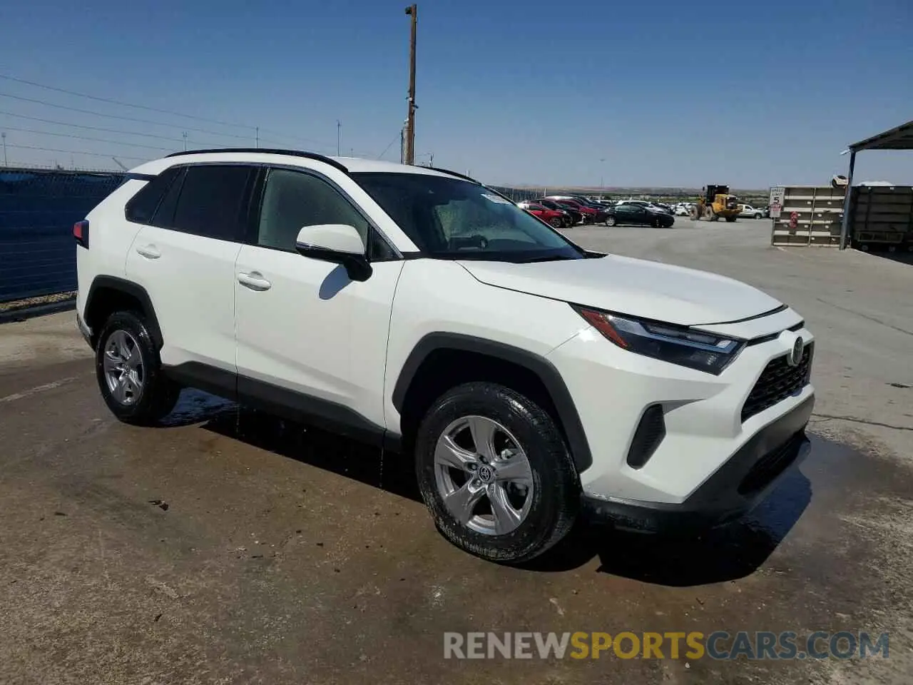 4 Photograph of a damaged car 2T3W1RFV0SW365808 TOYOTA RAV4 2025