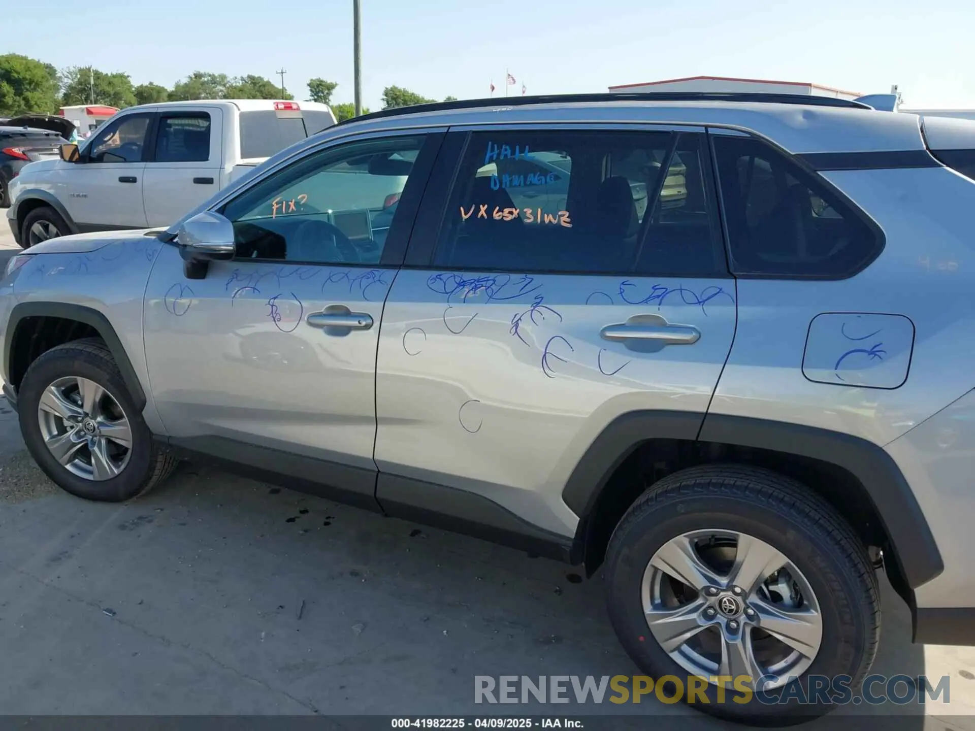 14 Photograph of a damaged car 2T3W1RFV0SW382317 TOYOTA RAV4 2025