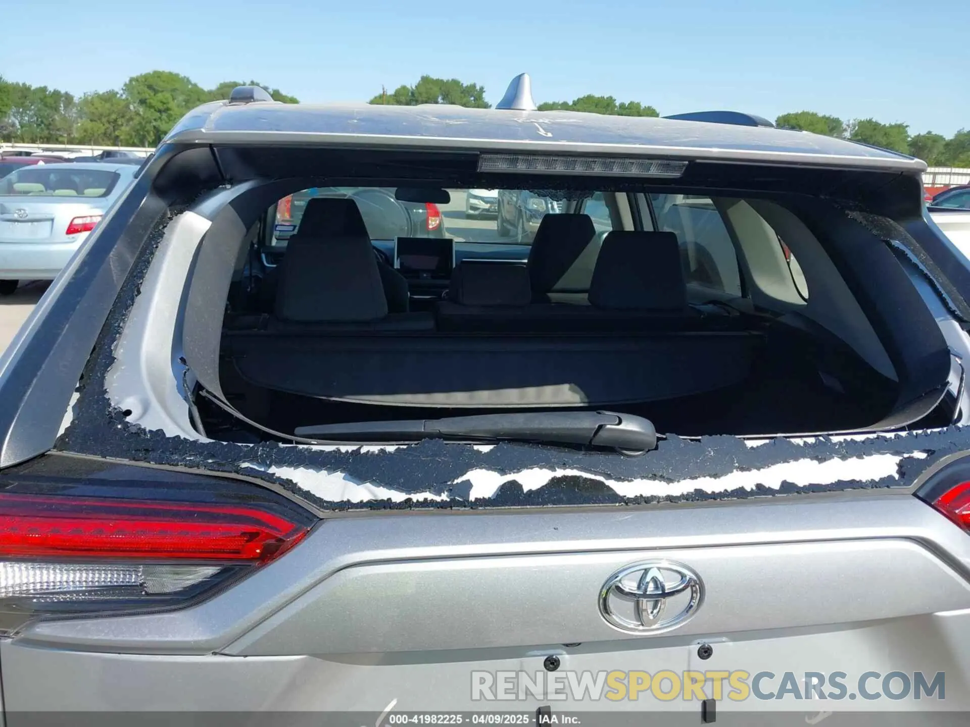19 Photograph of a damaged car 2T3W1RFV0SW382317 TOYOTA RAV4 2025