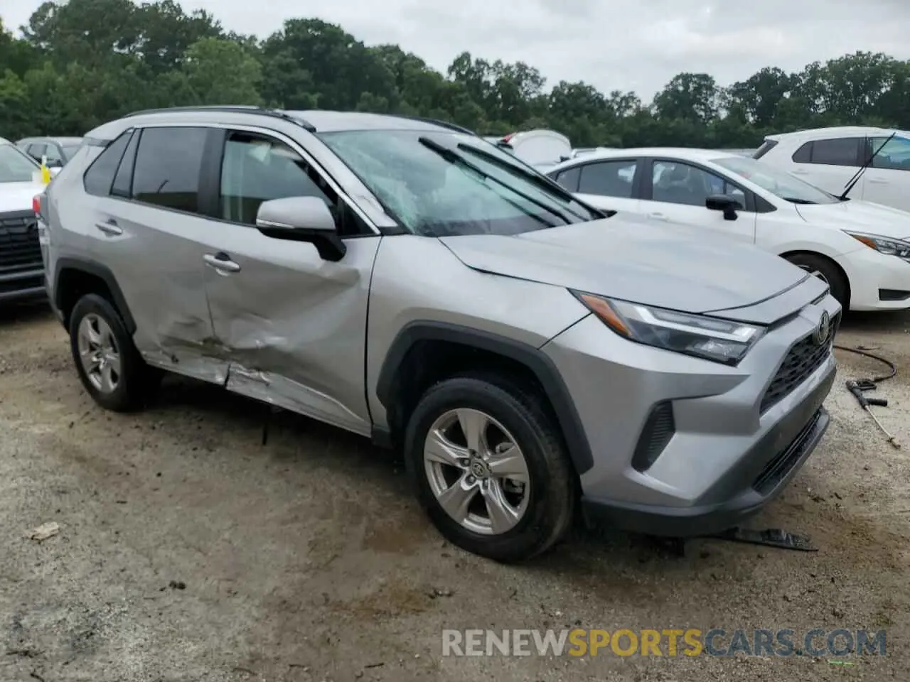 4 Photograph of a damaged car 2T3W1RFV1SC313864 TOYOTA RAV4 2025