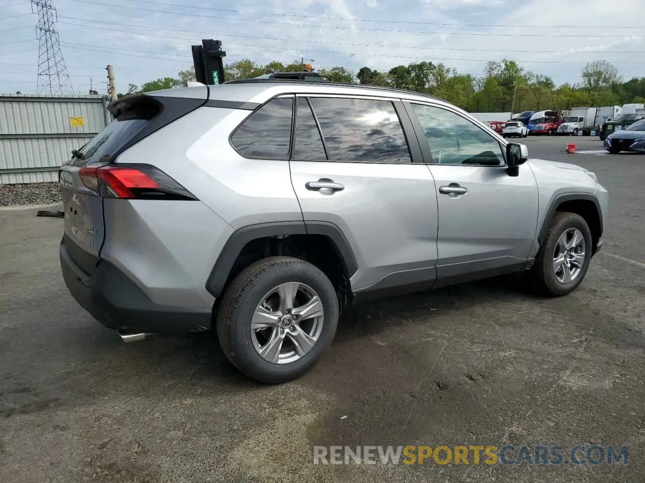 3 Photograph of a damaged car 2T3W1RFV1SC326632 TOYOTA RAV4 2025
