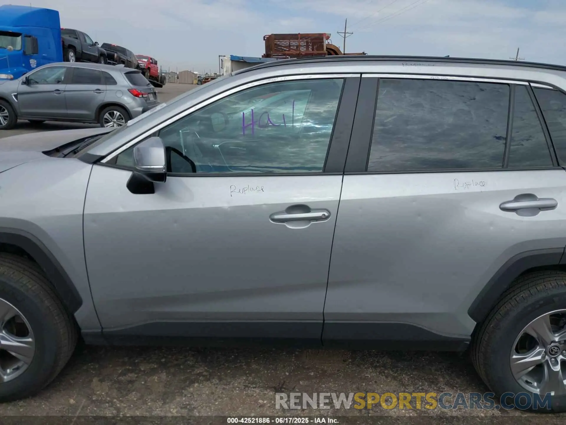 14 Photograph of a damaged car 2T3W1RFV2SW374218 TOYOTA RAV4 2025