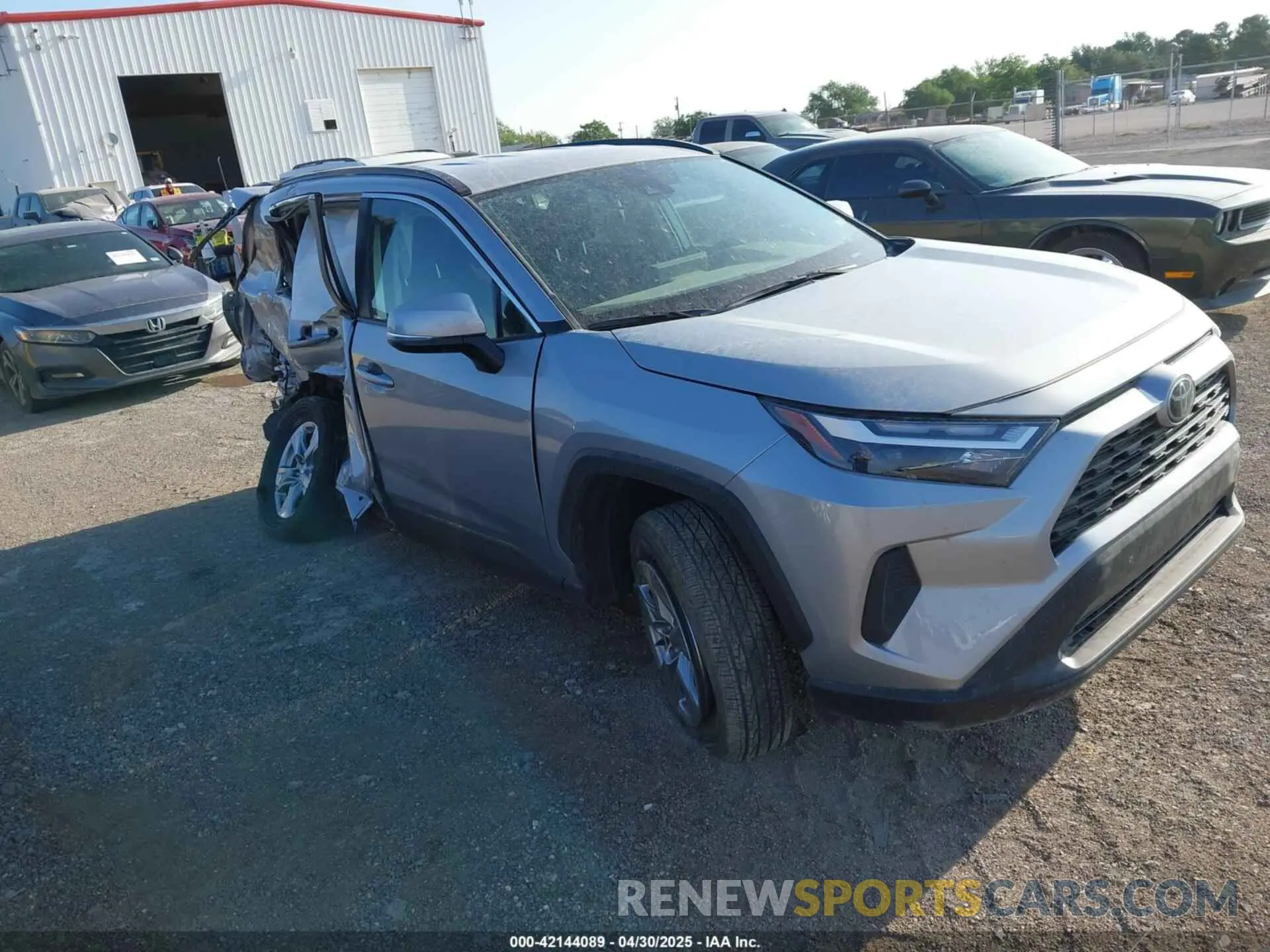 1 Photograph of a damaged car 2T3W1RFV4SW368002 TOYOTA RAV4 2025