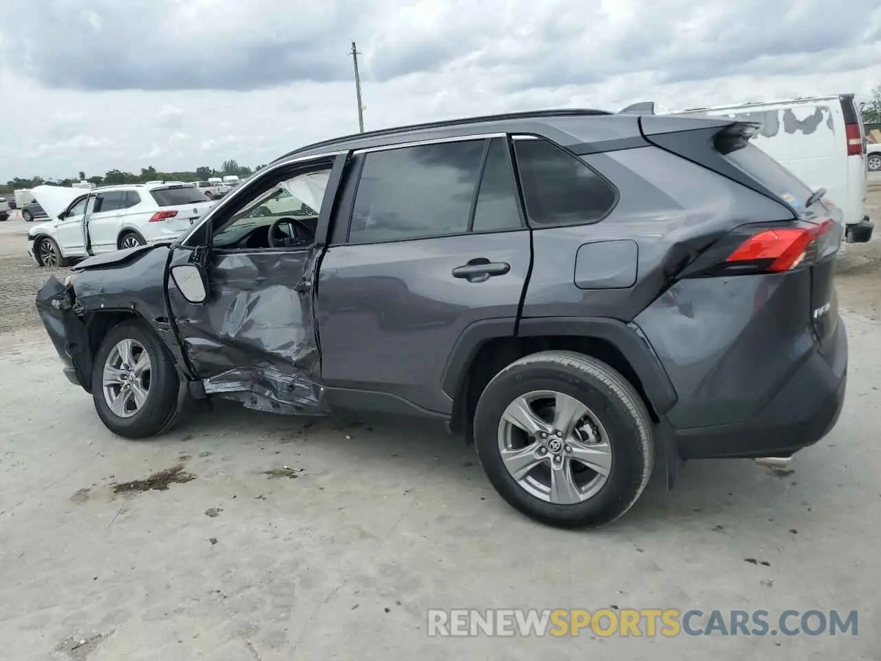 2 Photograph of a damaged car 2T3W1RFV8SC308225 TOYOTA RAV4 2025