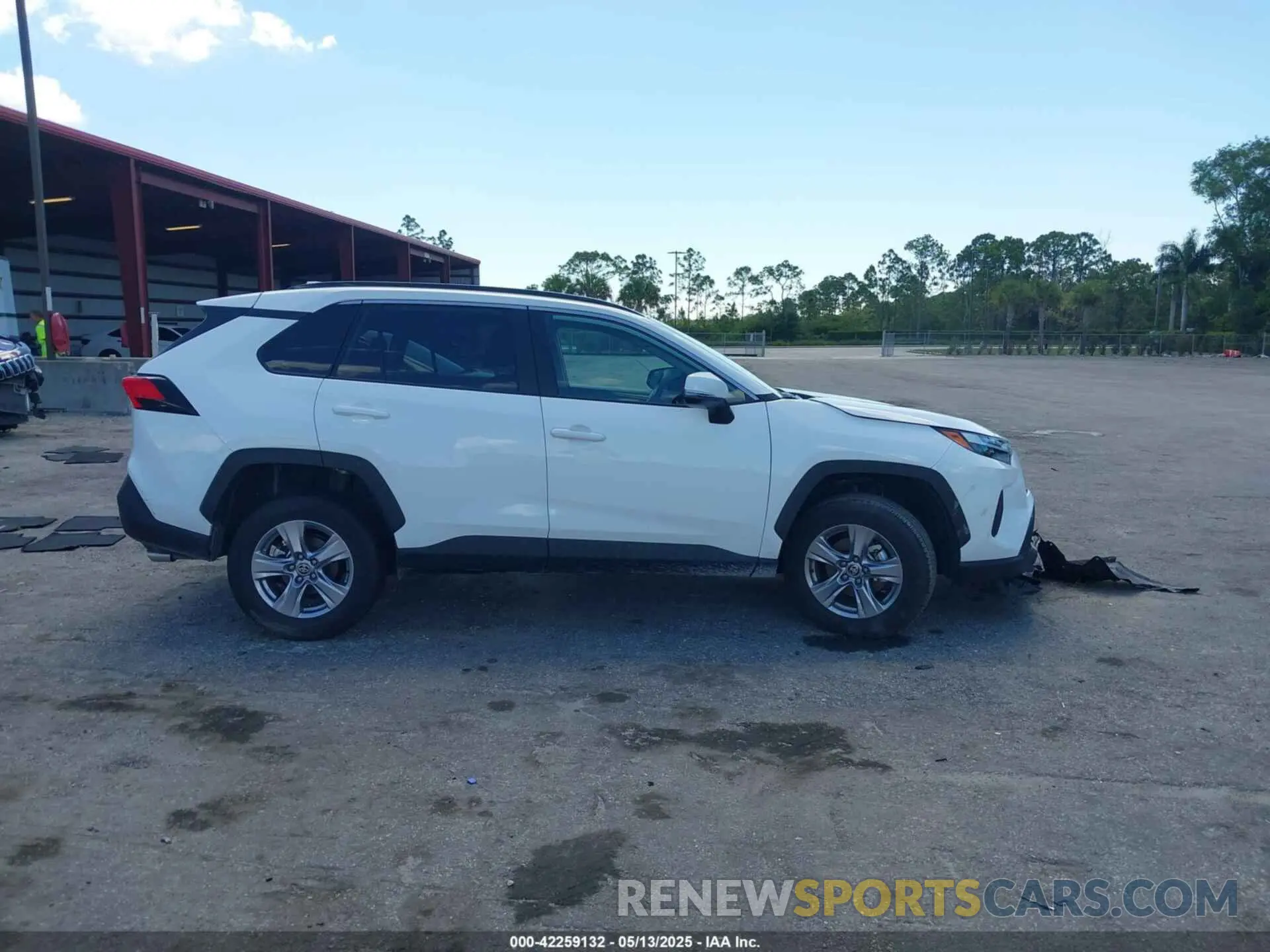 13 Photograph of a damaged car 2T3W1RFV8SC310895 TOYOTA RAV4 2025