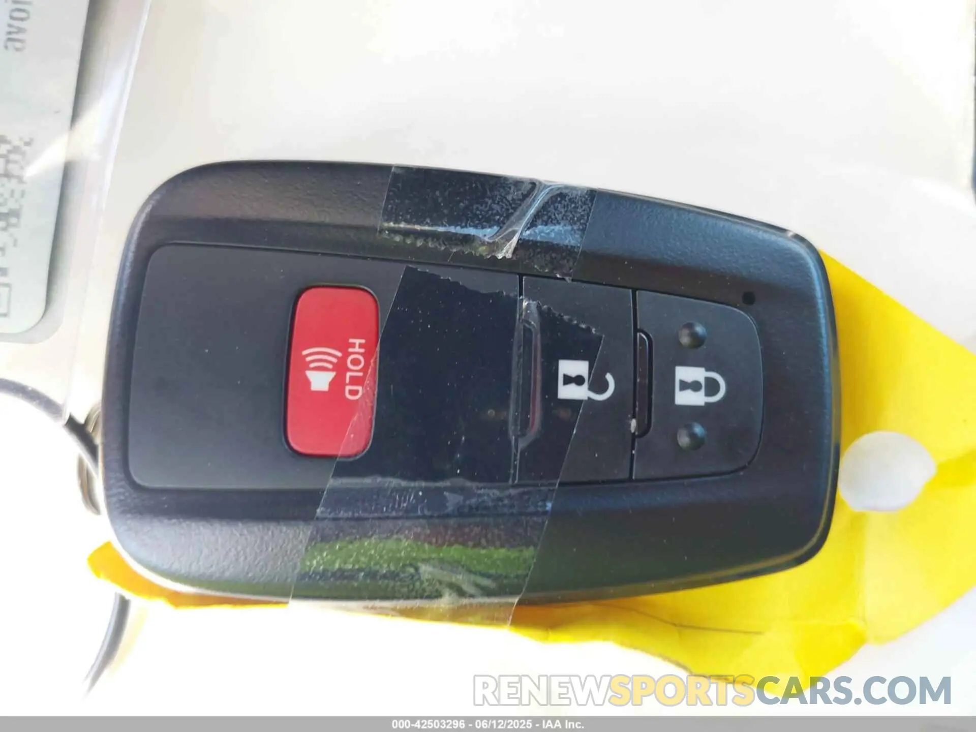 11 Photograph of a damaged car 2T3W1RFV8SW393520 TOYOTA RAV4 2025