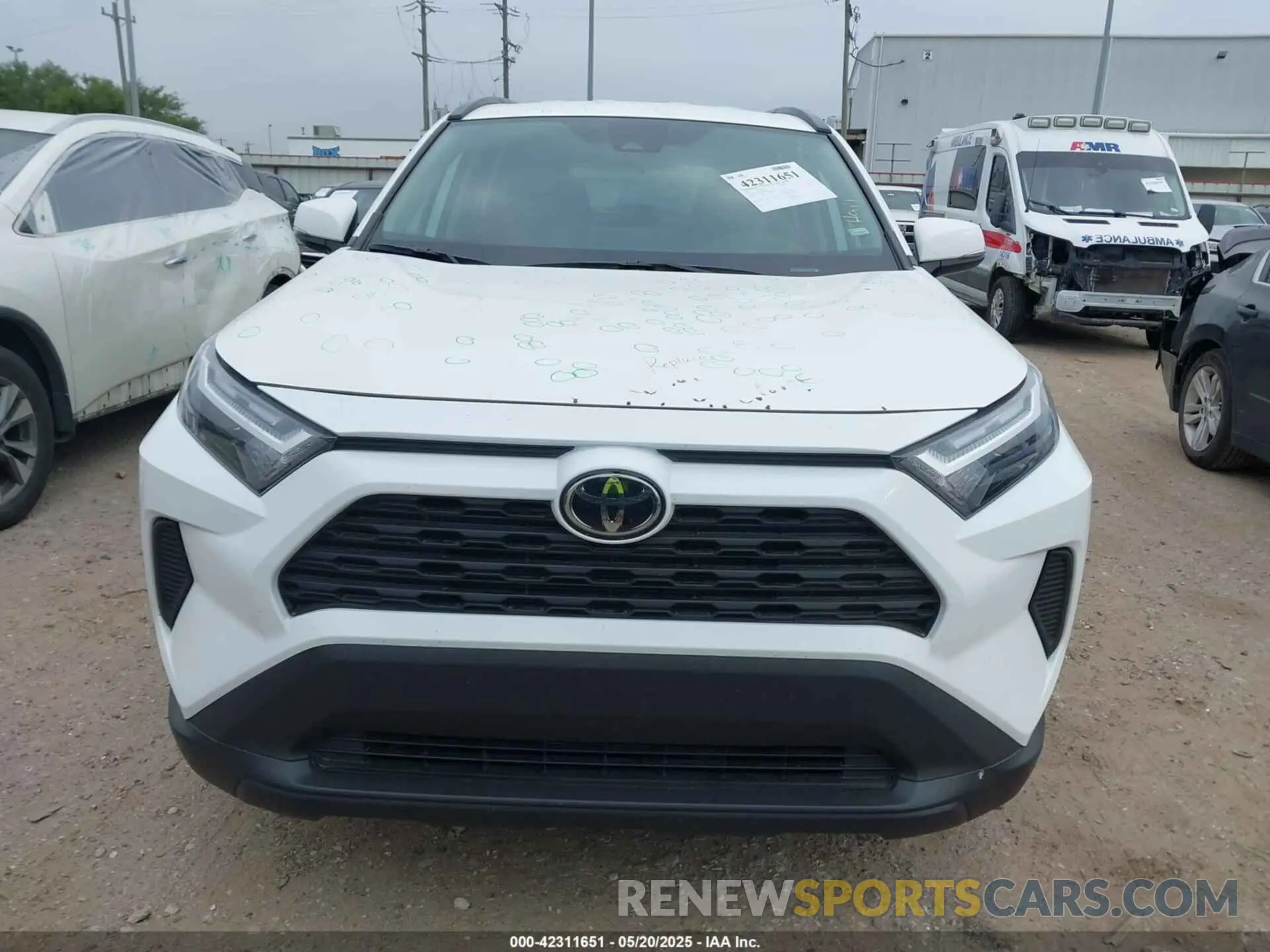 12 Photograph of a damaged car 2T3W1RFV9SW374071 TOYOTA RAV4 2025