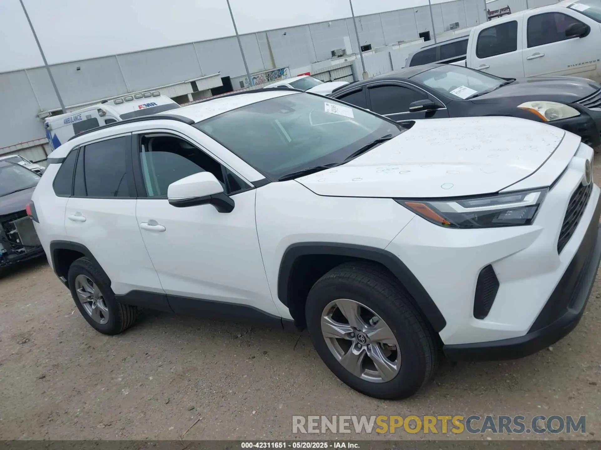 13 Photograph of a damaged car 2T3W1RFV9SW374071 TOYOTA RAV4 2025