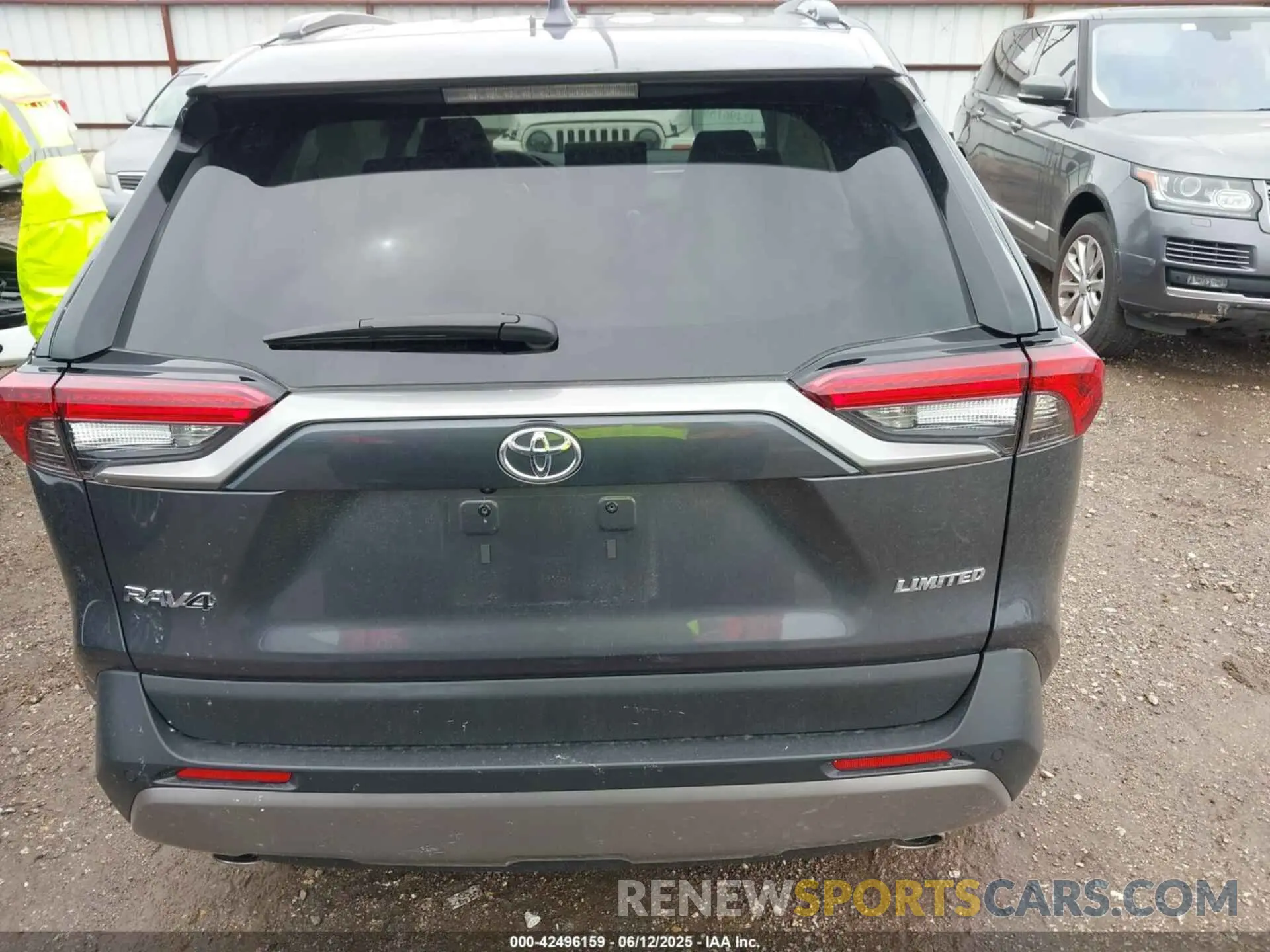 16 Photograph of a damaged car 2T3Y1RFV5SW373024 TOYOTA RAV4 2025