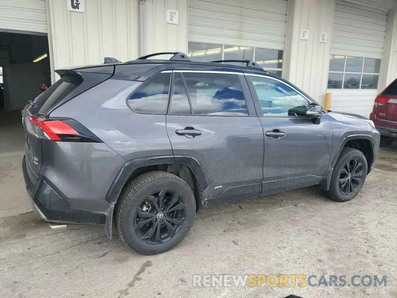 3 Photograph of a damaged car 4T3E6RFV6SU178683 TOYOTA RAV4 2025