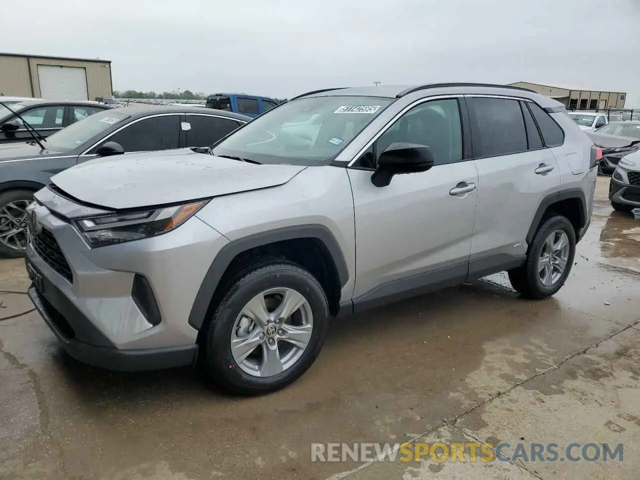 1 Photograph of a damaged car 4T3LWRFV3SU176297 TOYOTA RAV4 2025