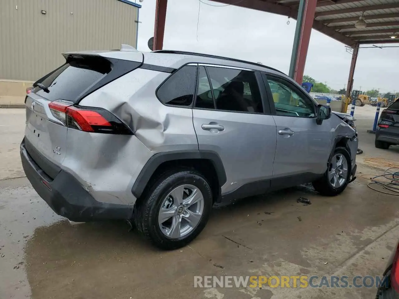 3 Photograph of a damaged car 4T3LWRFV3SU176297 TOYOTA RAV4 2025