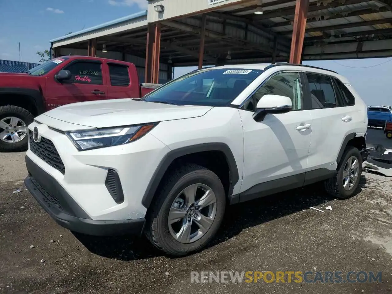 1 Photograph of a damaged car 4T3RWRFV5SU169684 TOYOTA RAV4 2025