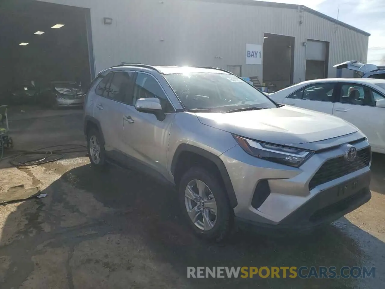 4 Photograph of a damaged car 4T3RWRFV6SU173422 TOYOTA RAV4 2025