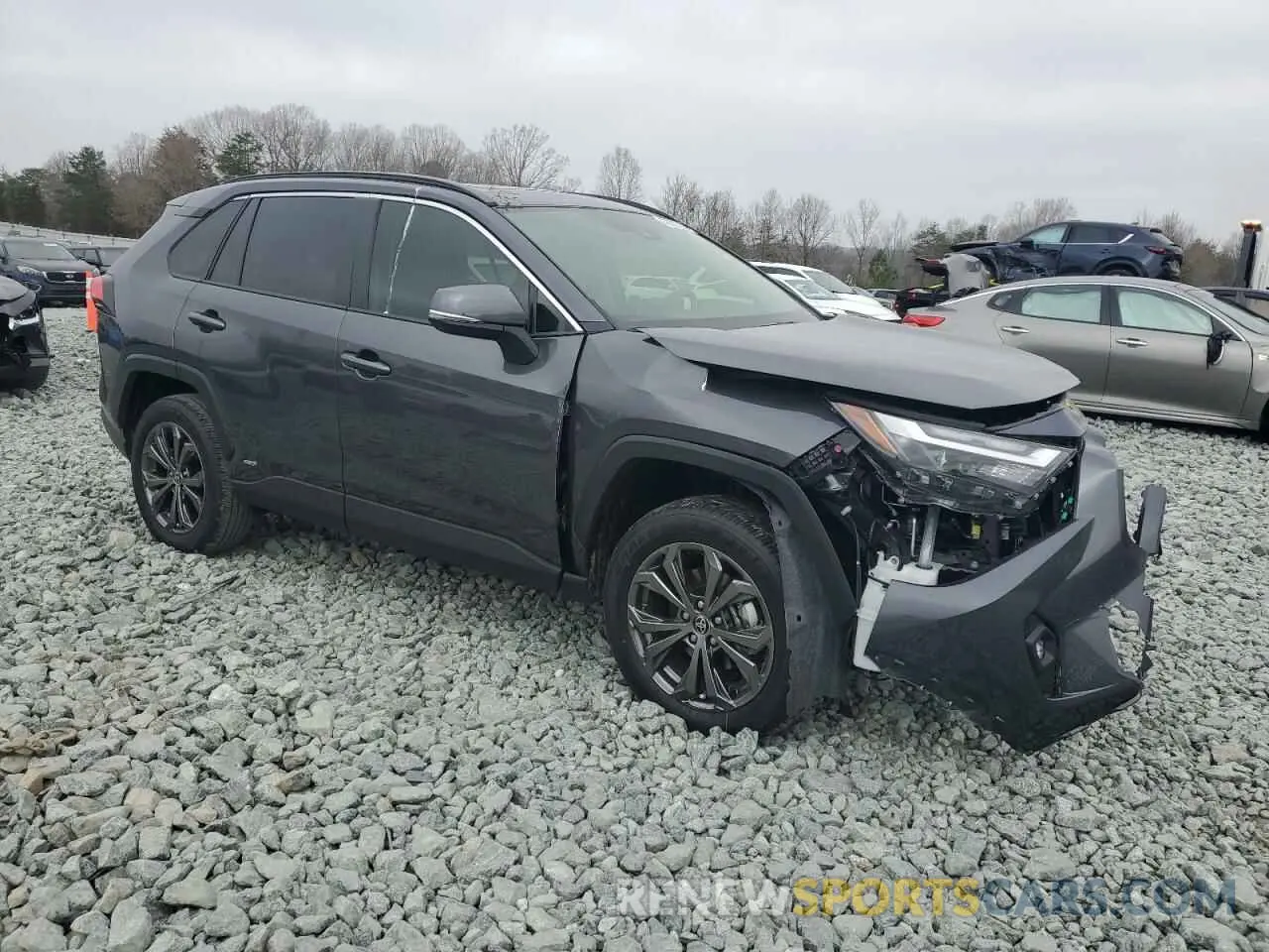 4 Photograph of a damaged car JTMB6RFV6SJ065723 TOYOTA RAV4 2025