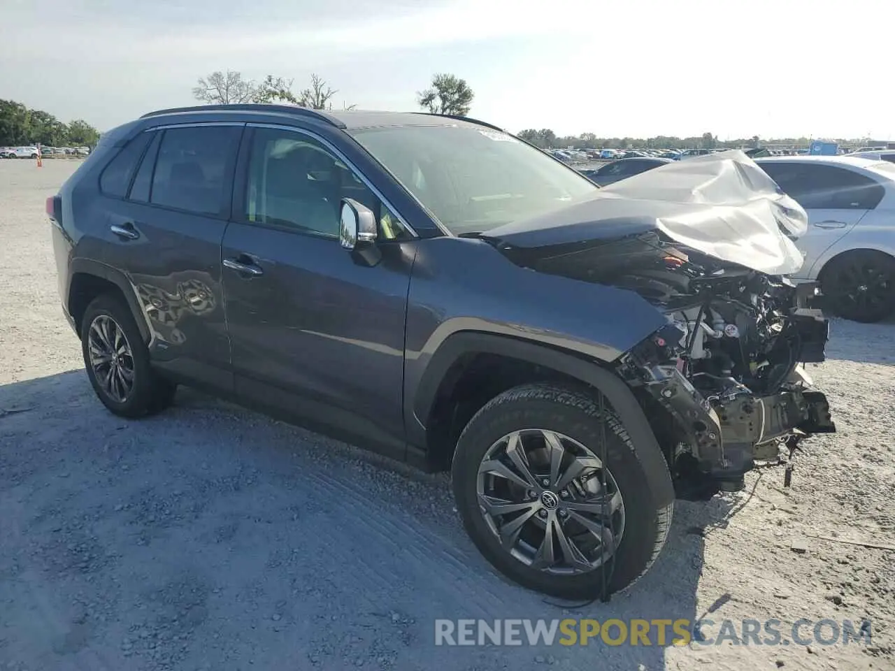 4 Photograph of a damaged car JTMD6RFV0SD570180 TOYOTA RAV4 2025