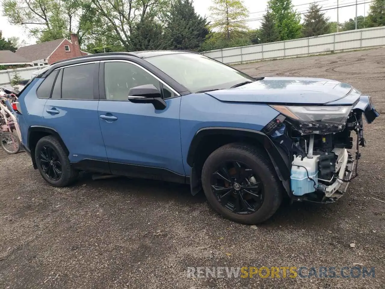 4 Photograph of a damaged car JTME6RFV0SD572077 TOYOTA RAV4 2025