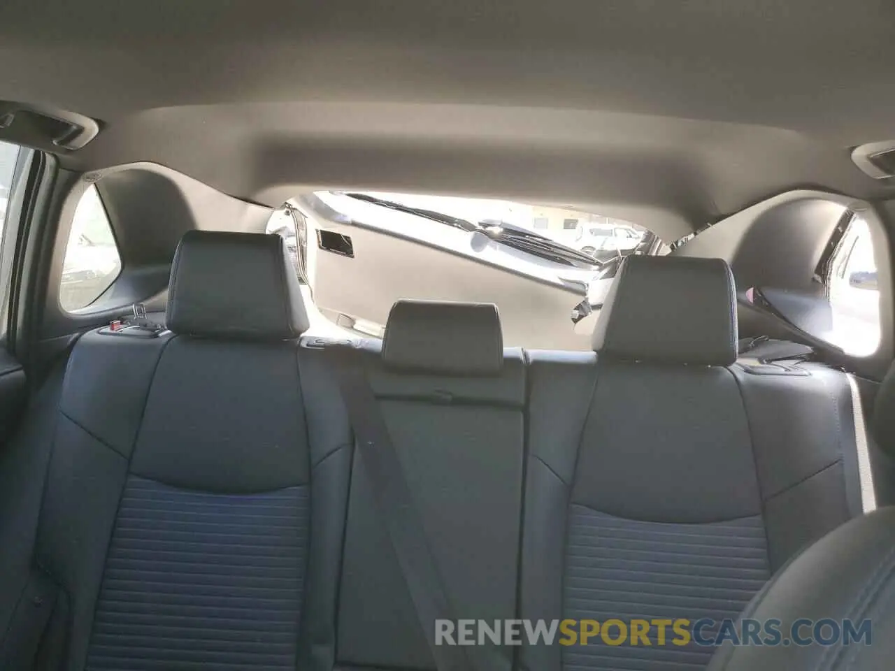 10 Photograph of a damaged car JTME6RFV4SD574043 TOYOTA RAV4 2025