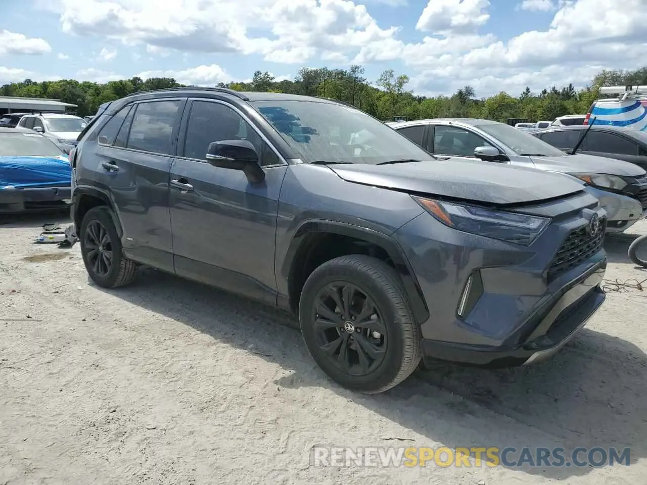 4 Photograph of a damaged car JTME6RFV4SD574043 TOYOTA RAV4 2025