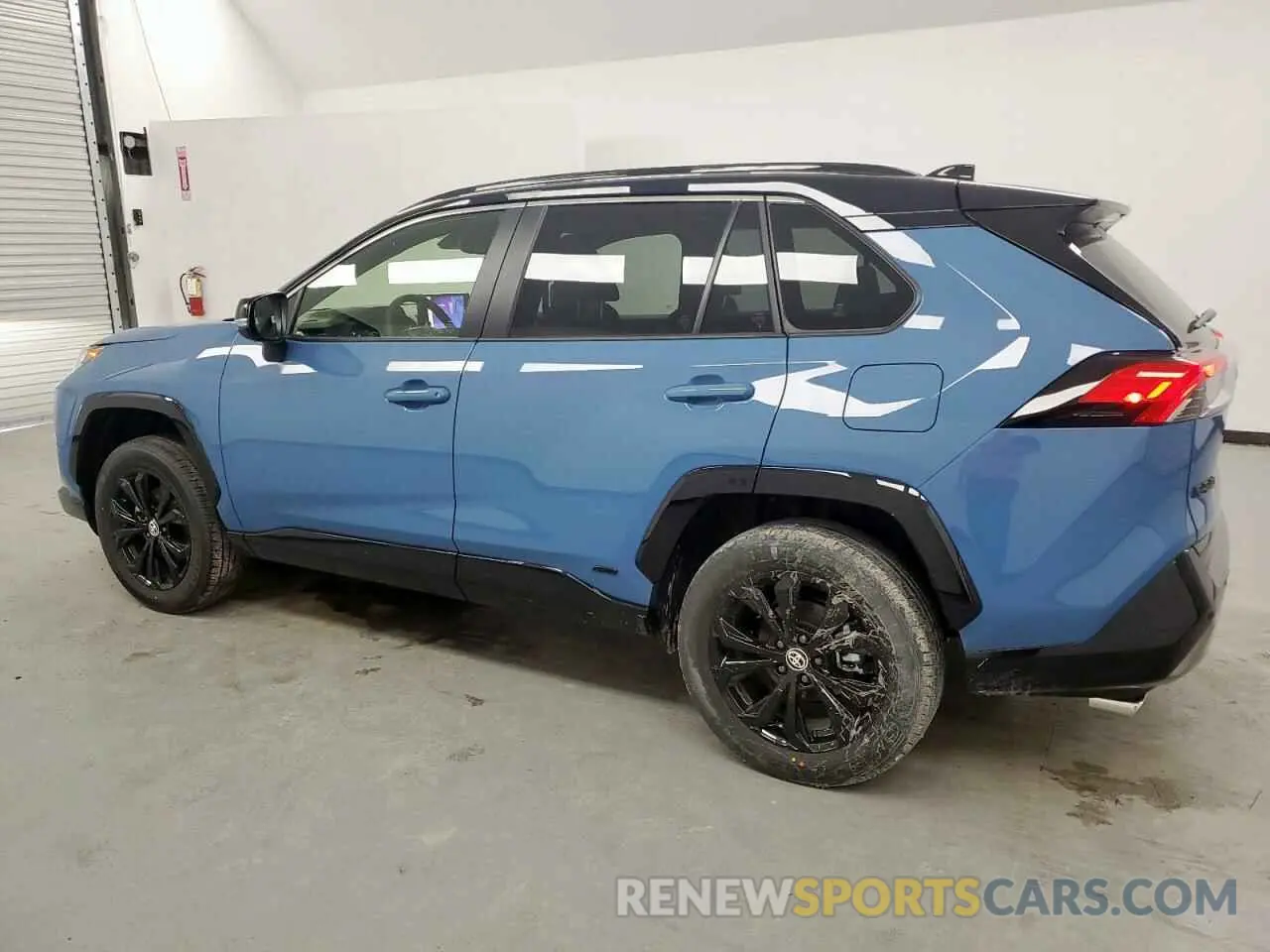 2 Photograph of a damaged car JTME6RFV5SD575248 TOYOTA RAV4 2025