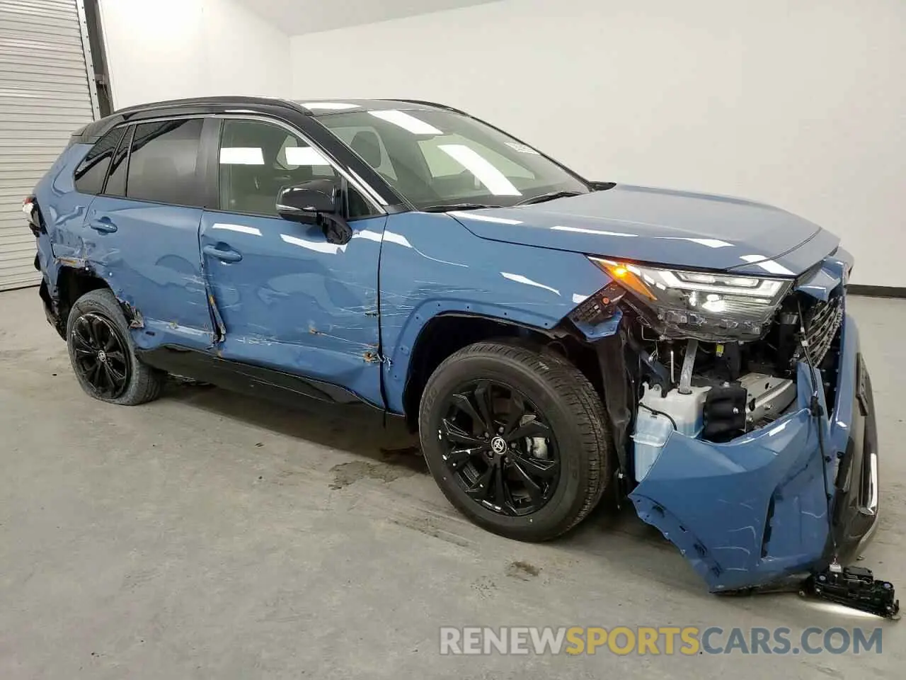 4 Photograph of a damaged car JTME6RFV5SD575248 TOYOTA RAV4 2025