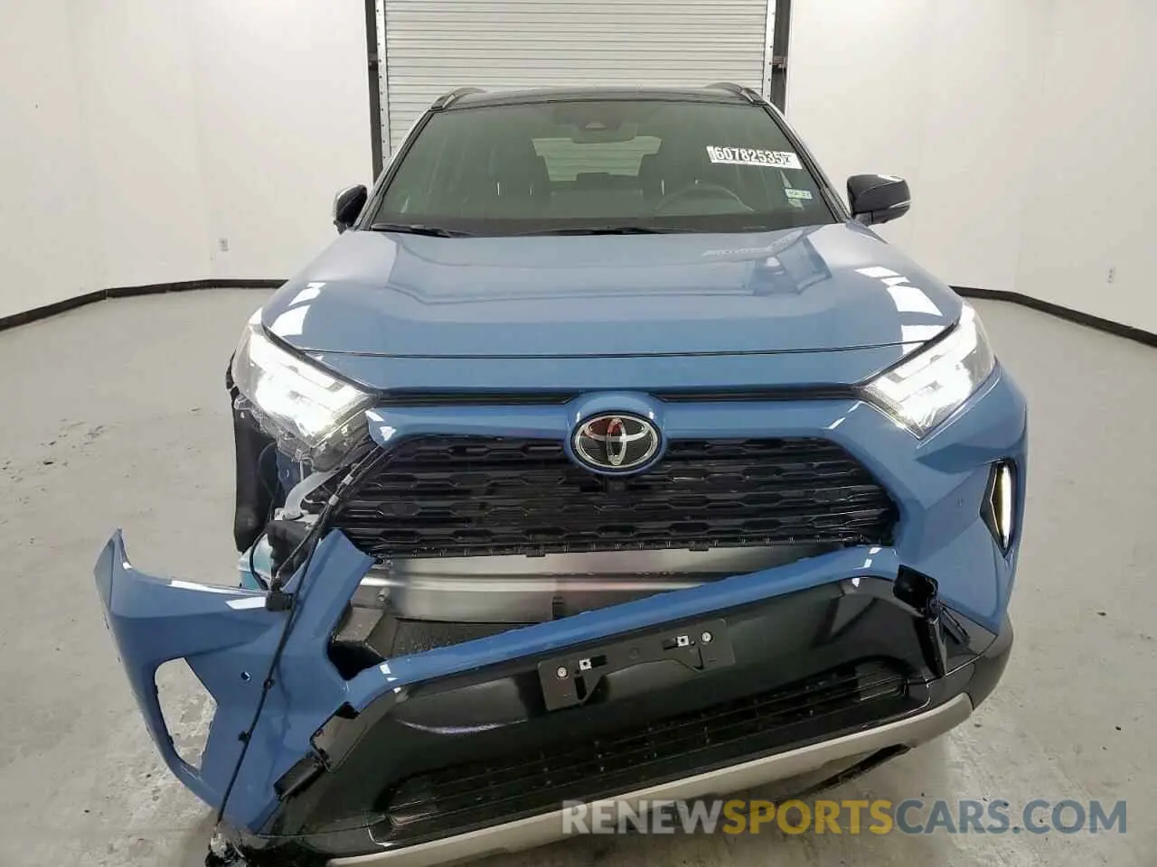 5 Photograph of a damaged car JTME6RFV5SD575248 TOYOTA RAV4 2025