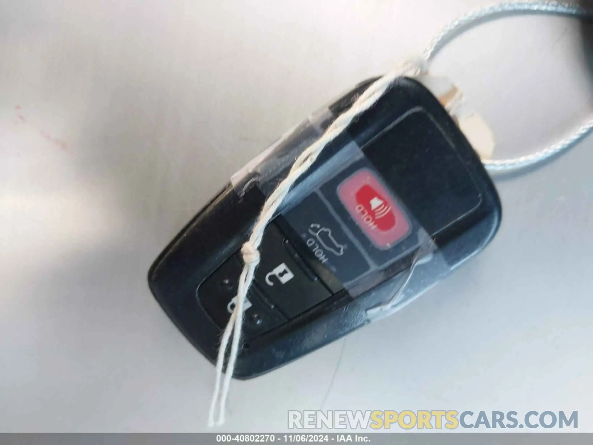 11 Photograph of a damaged car 2T3DWRFV2KW032583 TOYOTA RAV4 HYBRID 2019