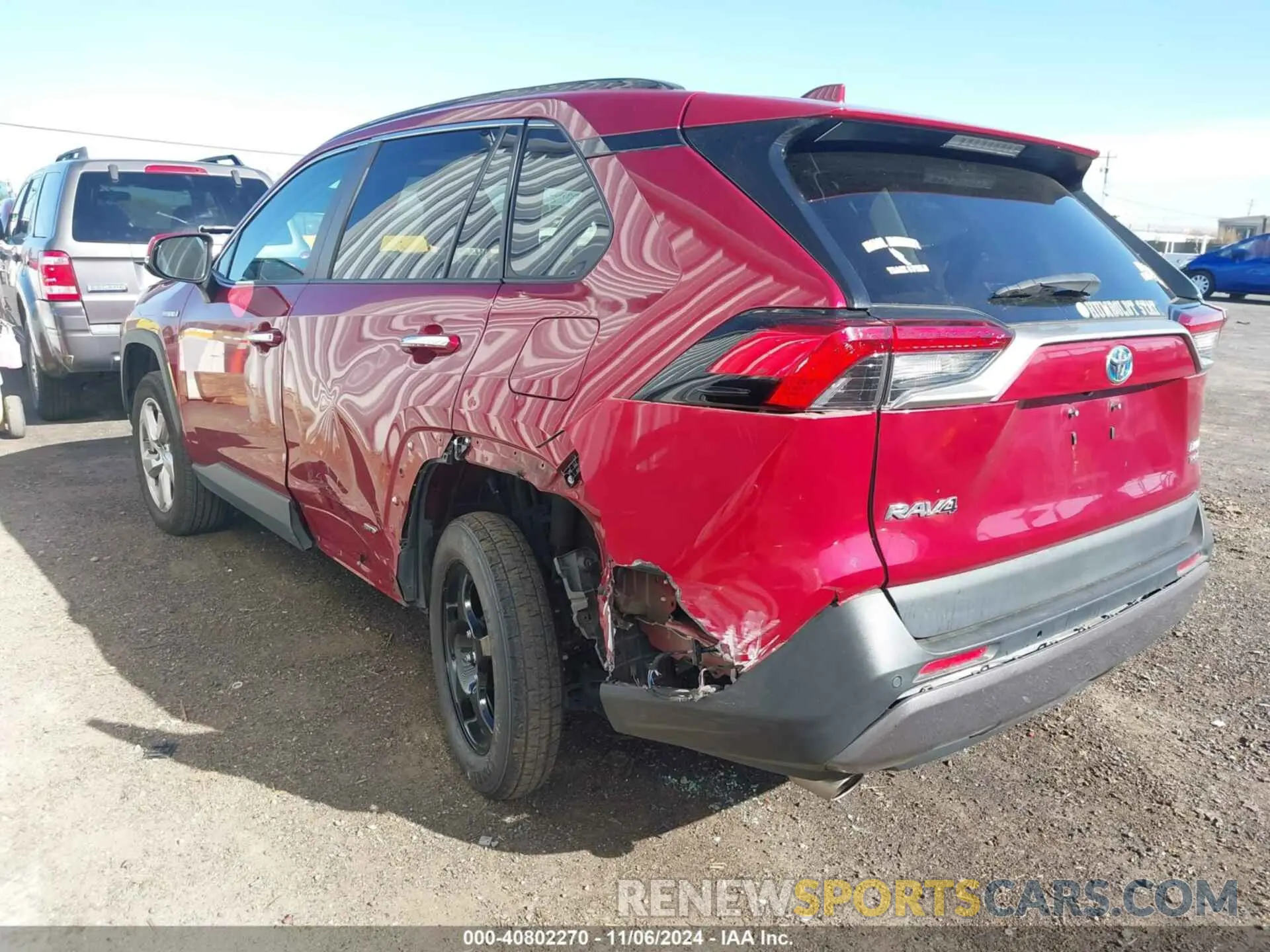3 Photograph of a damaged car 2T3DWRFV2KW032583 TOYOTA RAV4 HYBRID 2019