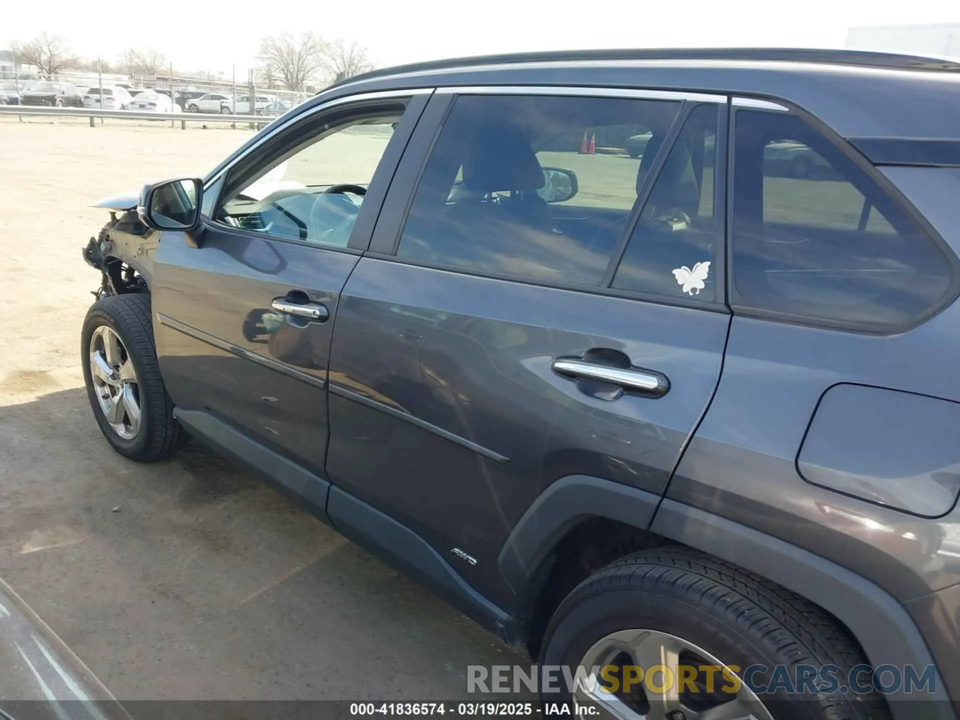 14 Photograph of a damaged car 2T3DWRFV3KW042748 TOYOTA RAV4 HYBRID 2019