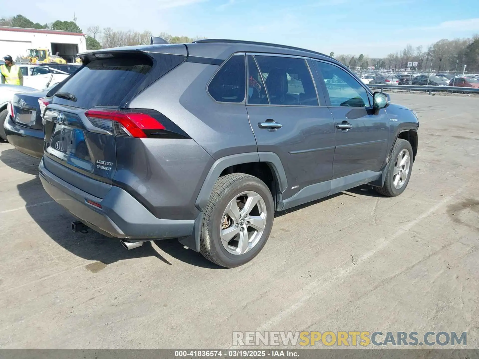 4 Photograph of a damaged car 2T3DWRFV3KW042748 TOYOTA RAV4 HYBRID 2019