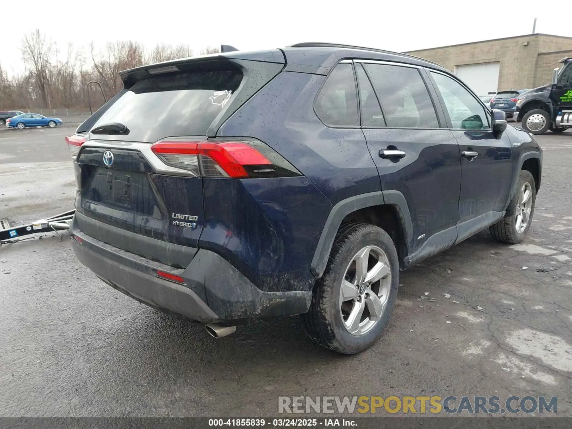 4 Photograph of a damaged car 2T3DWRFV7KW029016 TOYOTA RAV4 HYBRID 2019