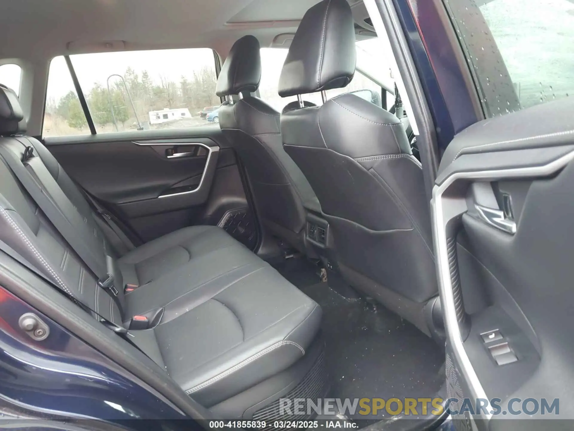 8 Photograph of a damaged car 2T3DWRFV7KW029016 TOYOTA RAV4 HYBRID 2019