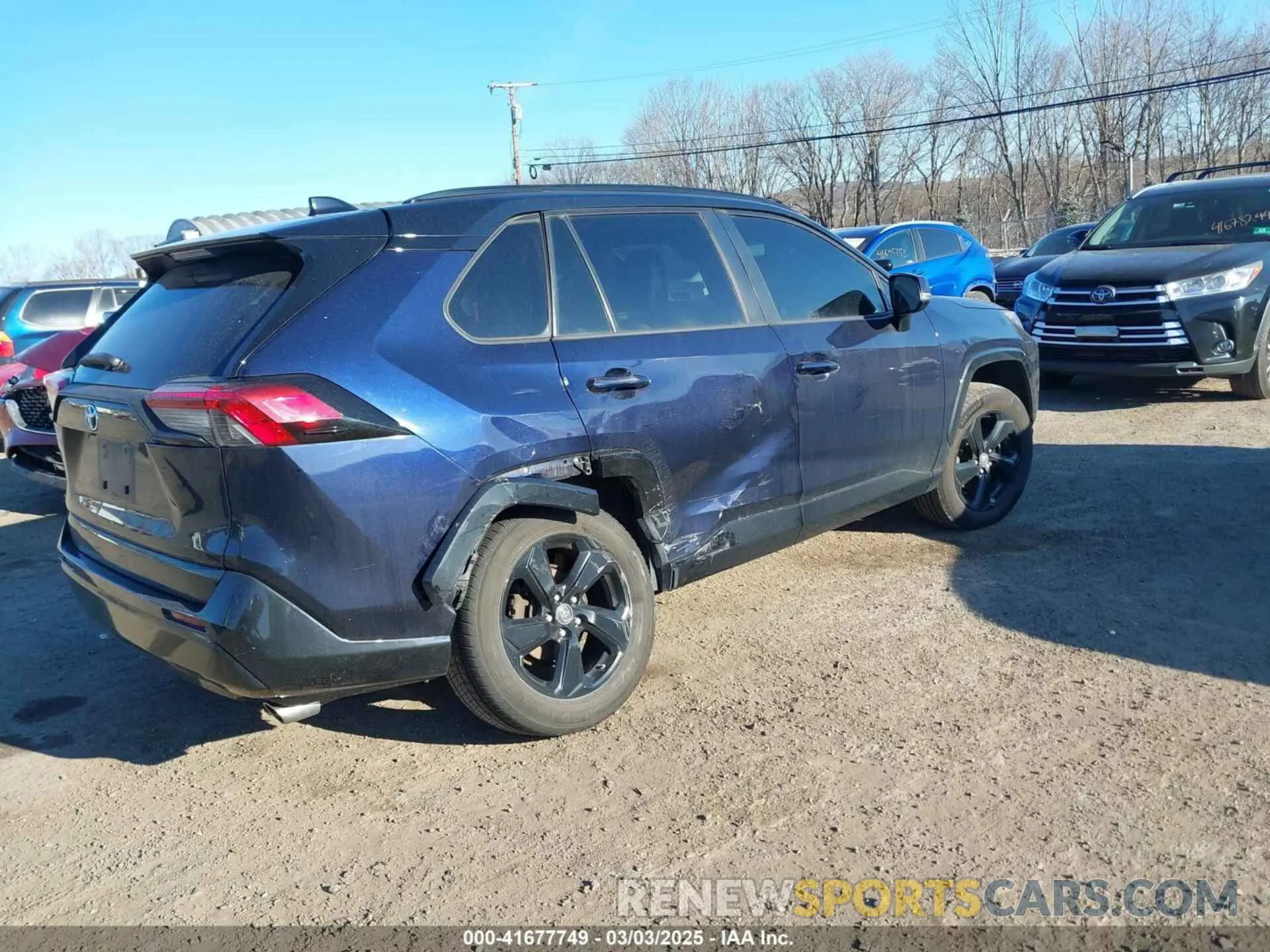 4 Photograph of a damaged car 2T3EWRFV6KW023261 TOYOTA RAV4 HYBRID 2019