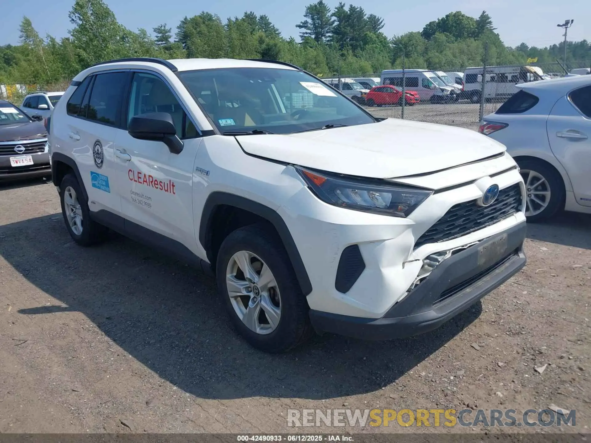 1 Photograph of a damaged car 2T3LWRFV0KW024848 TOYOTA RAV4 HYBRID 2019