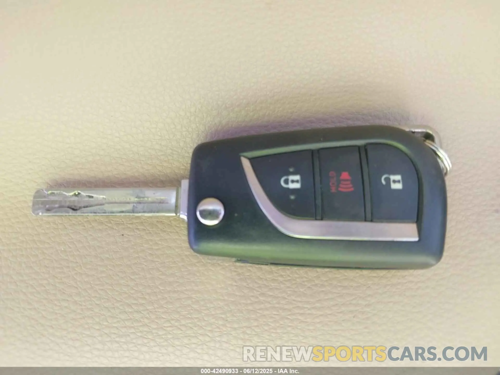 11 Photograph of a damaged car 2T3LWRFV0KW024848 TOYOTA RAV4 HYBRID 2019