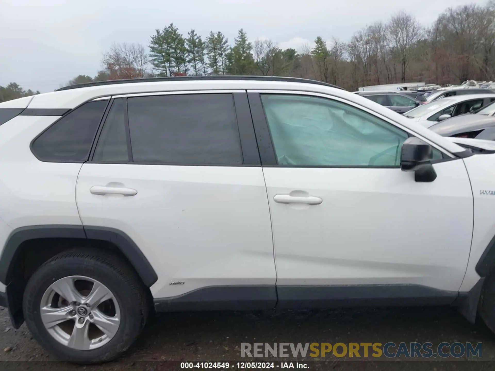 14 Photograph of a damaged car 2T3LWRFV7KW016178 TOYOTA RAV4 HYBRID 2019