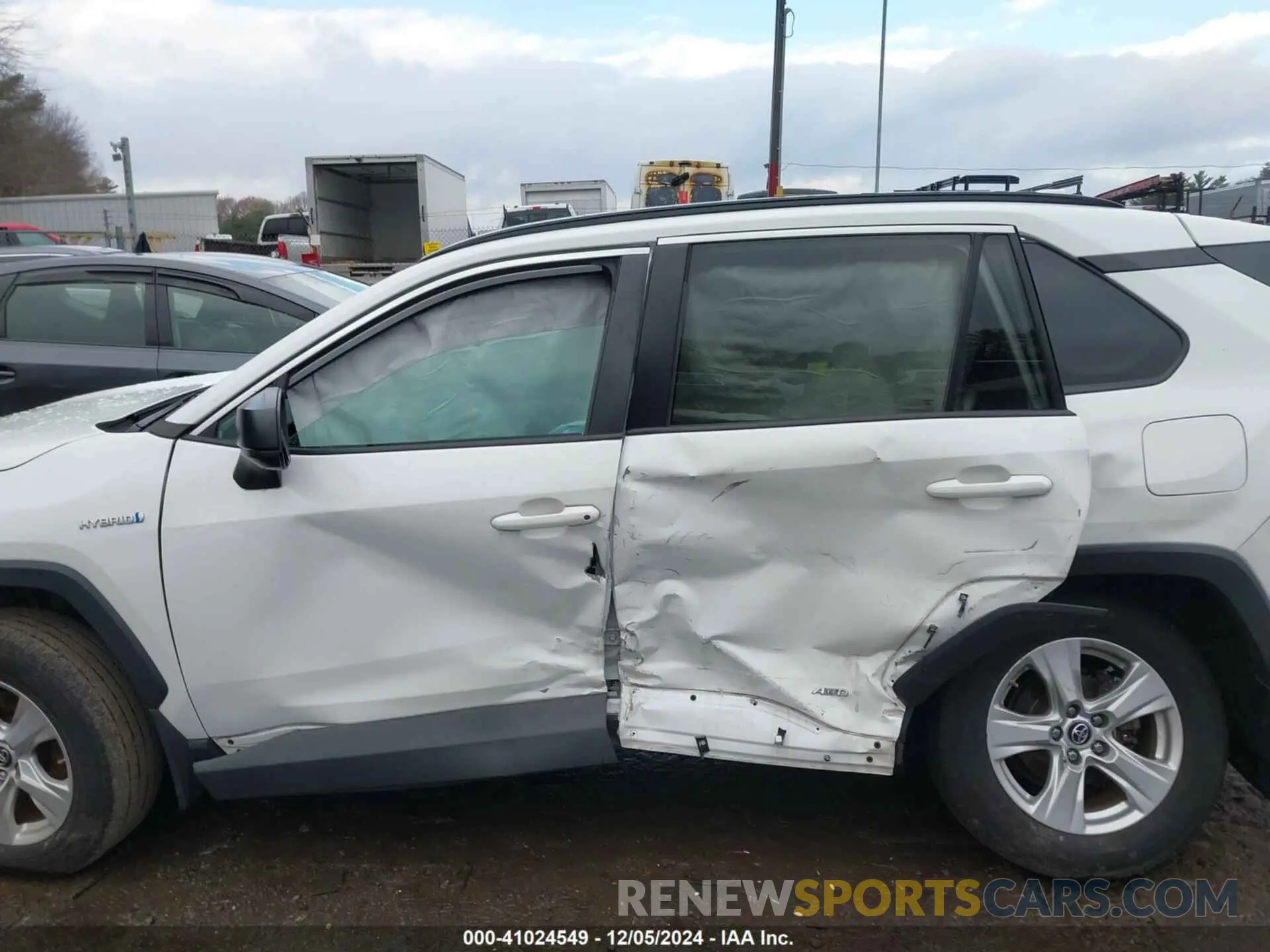 15 Photograph of a damaged car 2T3LWRFV7KW016178 TOYOTA RAV4 HYBRID 2019