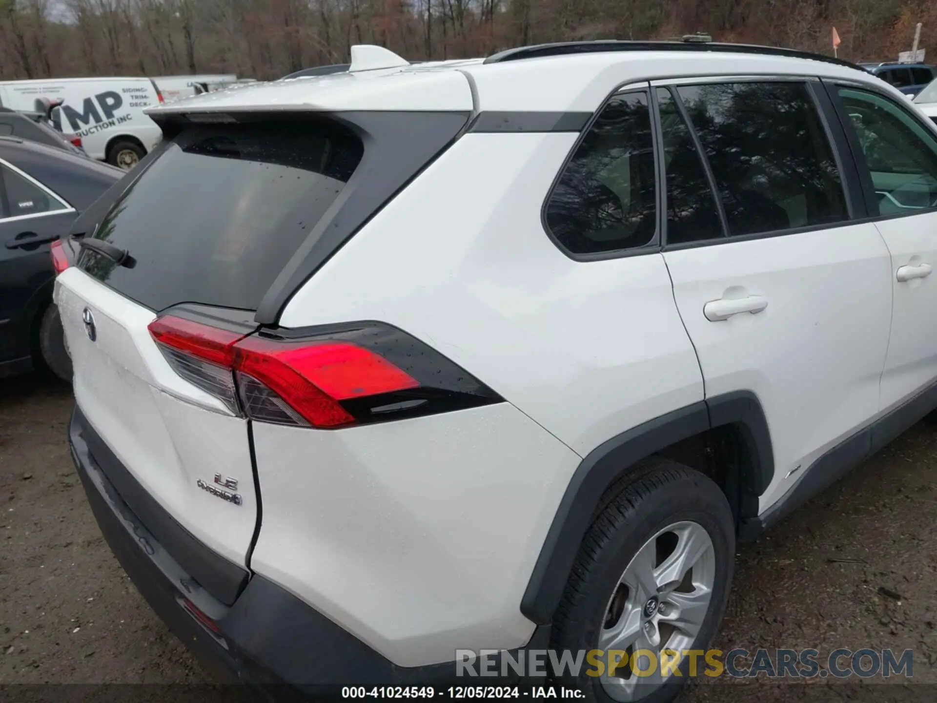 4 Photograph of a damaged car 2T3LWRFV7KW016178 TOYOTA RAV4 HYBRID 2019