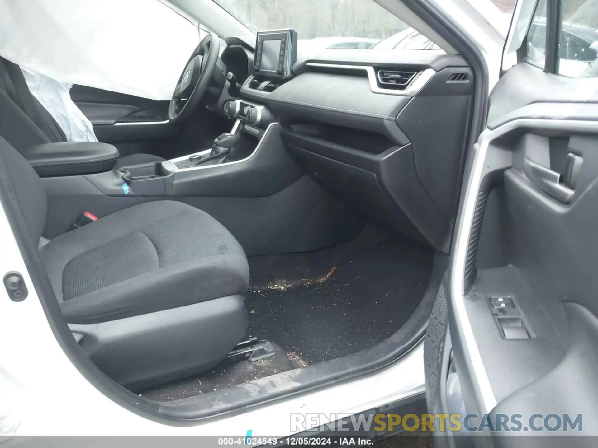 5 Photograph of a damaged car 2T3LWRFV7KW016178 TOYOTA RAV4 HYBRID 2019