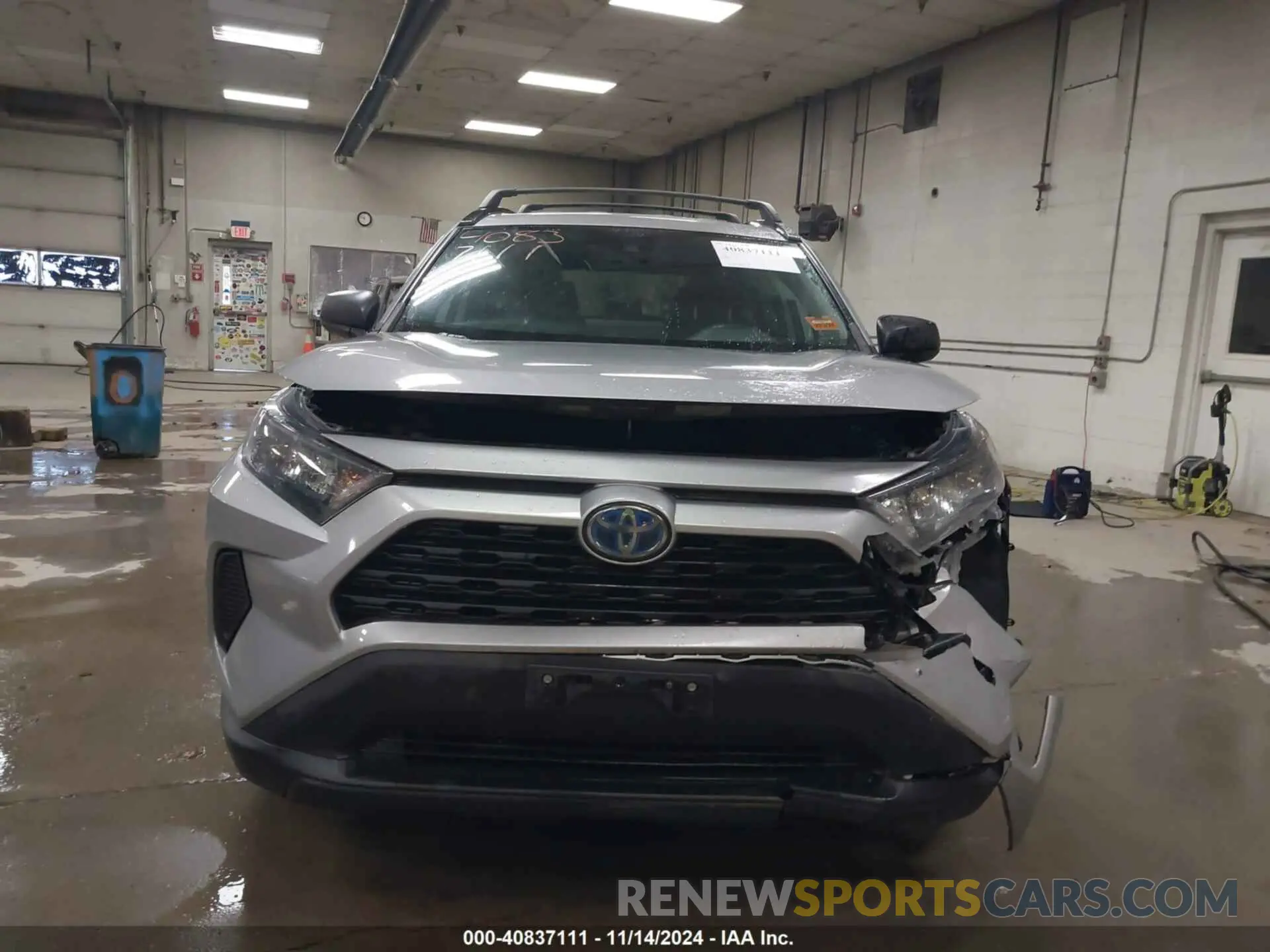 12 Photograph of a damaged car 2T3LWRFV9KW023763 TOYOTA RAV4 HYBRID 2019
