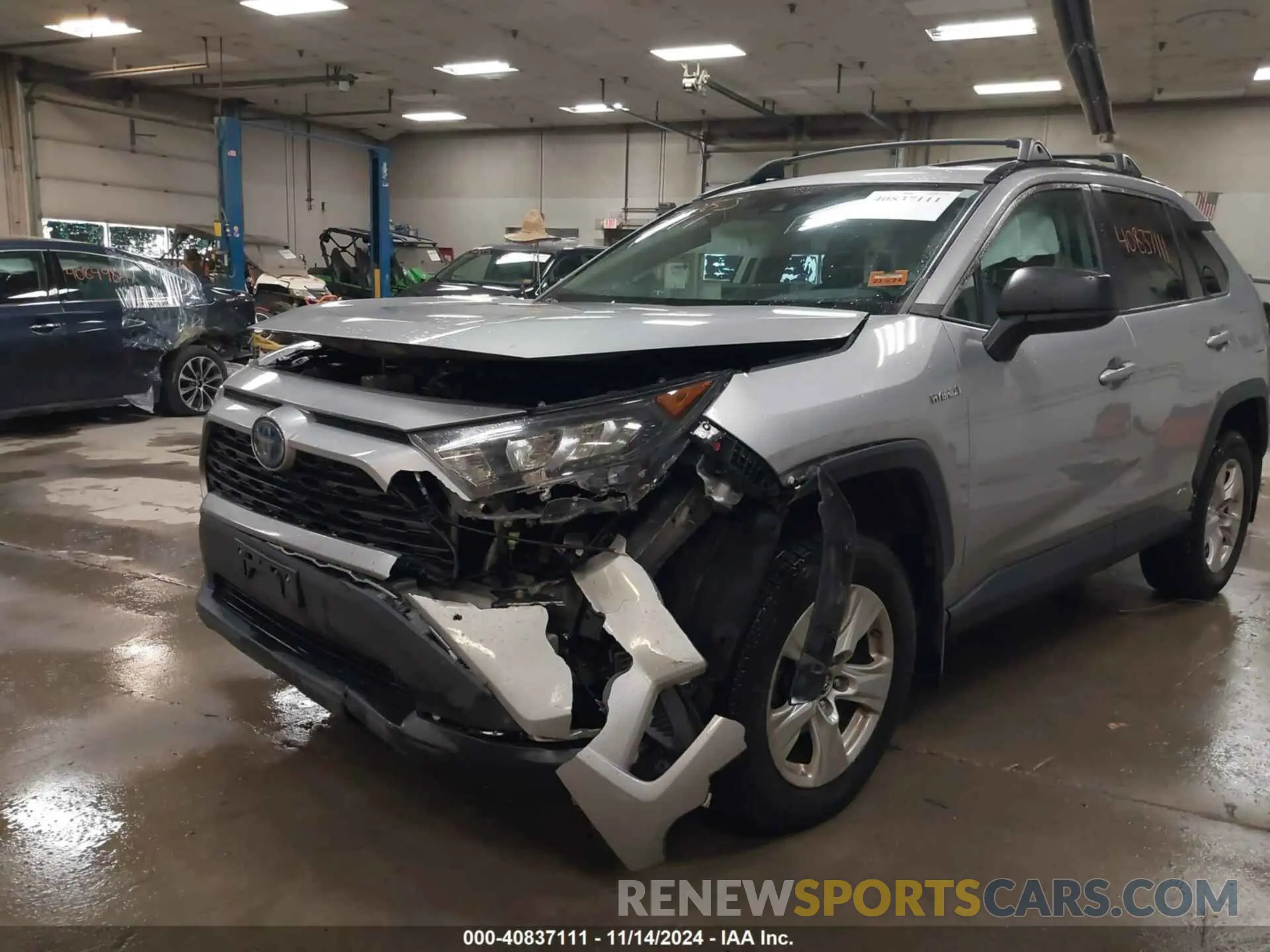 6 Photograph of a damaged car 2T3LWRFV9KW023763 TOYOTA RAV4 HYBRID 2019