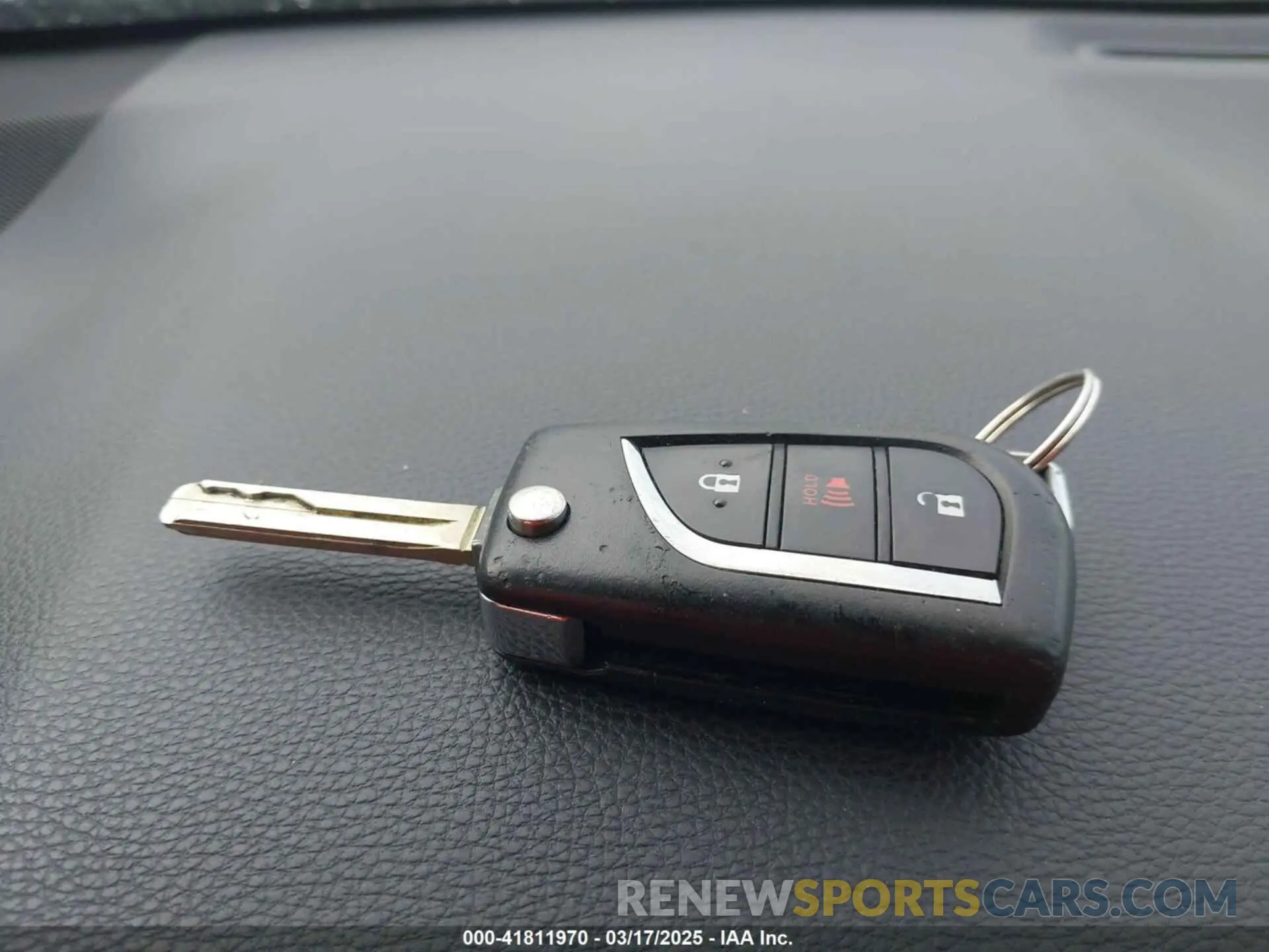 11 Photograph of a damaged car 2T3MWRFV2KW009546 TOYOTA RAV4 HYBRID 2019