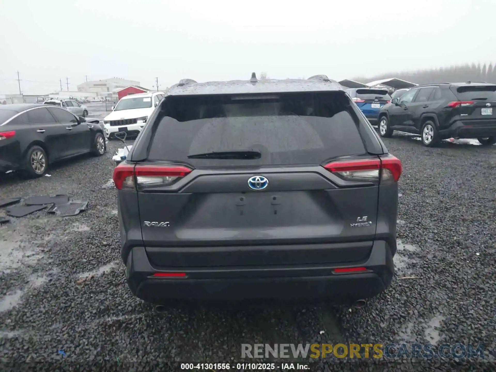 17 Photograph of a damaged car 2T3MWRFV6KW035678 TOYOTA RAV4 HYBRID 2019