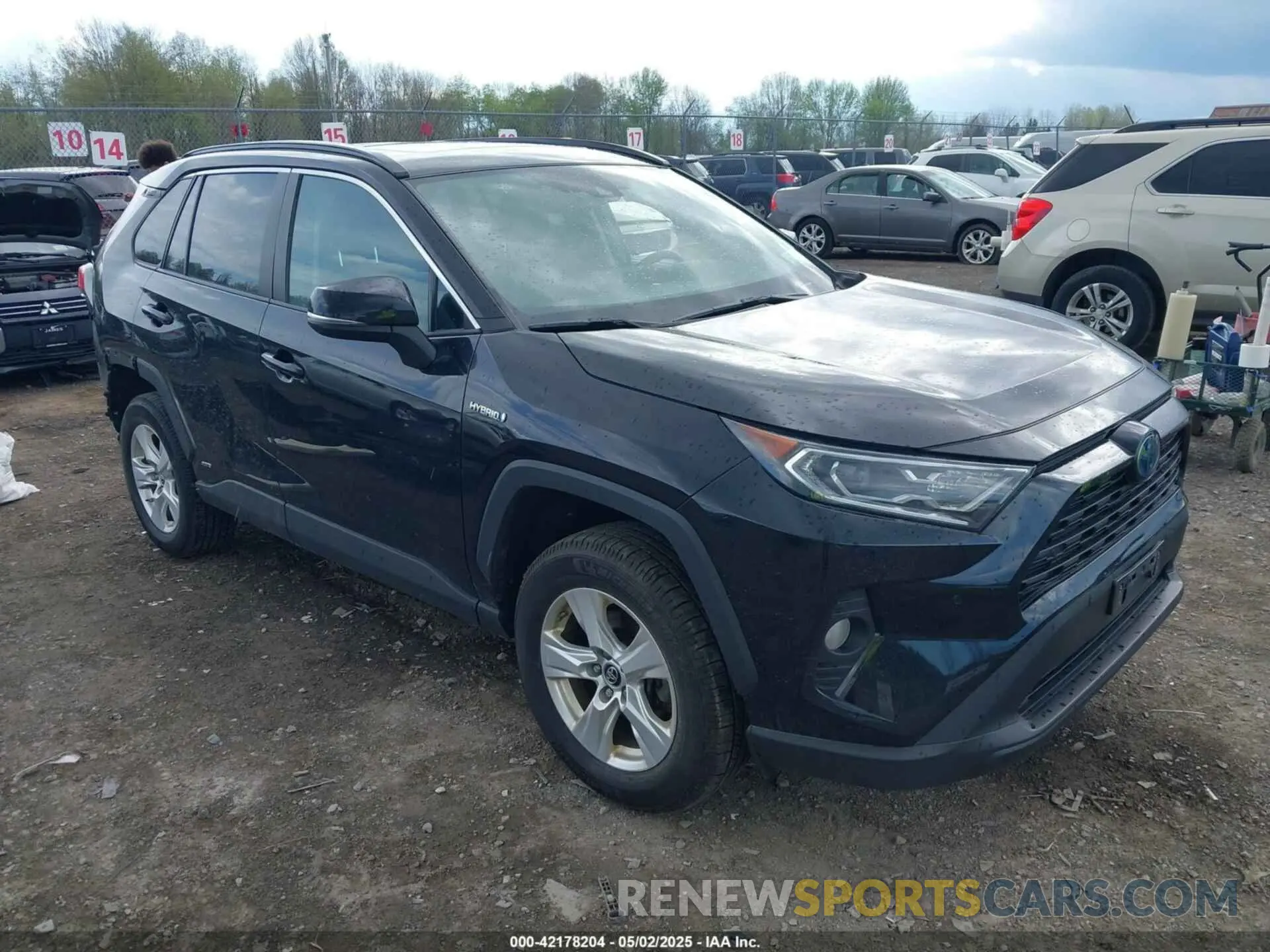 1 Photograph of a damaged car 2T3RWRFV3KW010551 TOYOTA RAV4 HYBRID 2019
