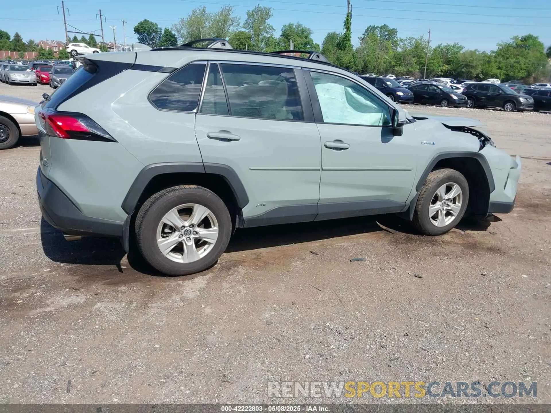 4 Photograph of a damaged car 2T3RWRFV4KW019212 TOYOTA RAV4 HYBRID 2019