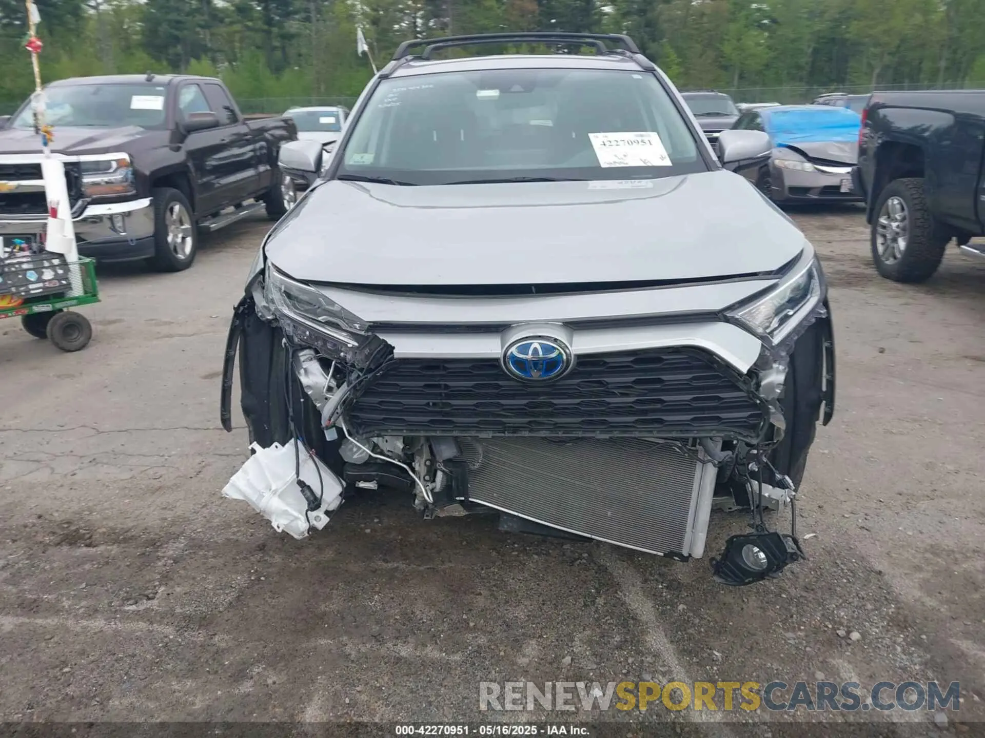 13 Photograph of a damaged car 2T3RWRFV5KW004833 TOYOTA RAV4 HYBRID 2019
