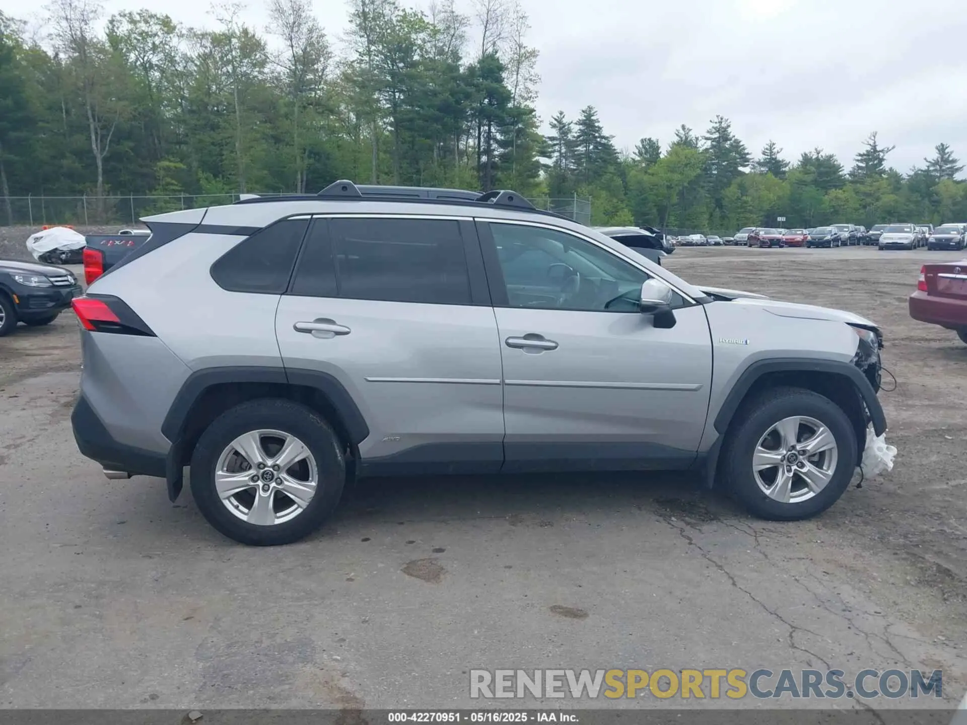 14 Photograph of a damaged car 2T3RWRFV5KW004833 TOYOTA RAV4 HYBRID 2019