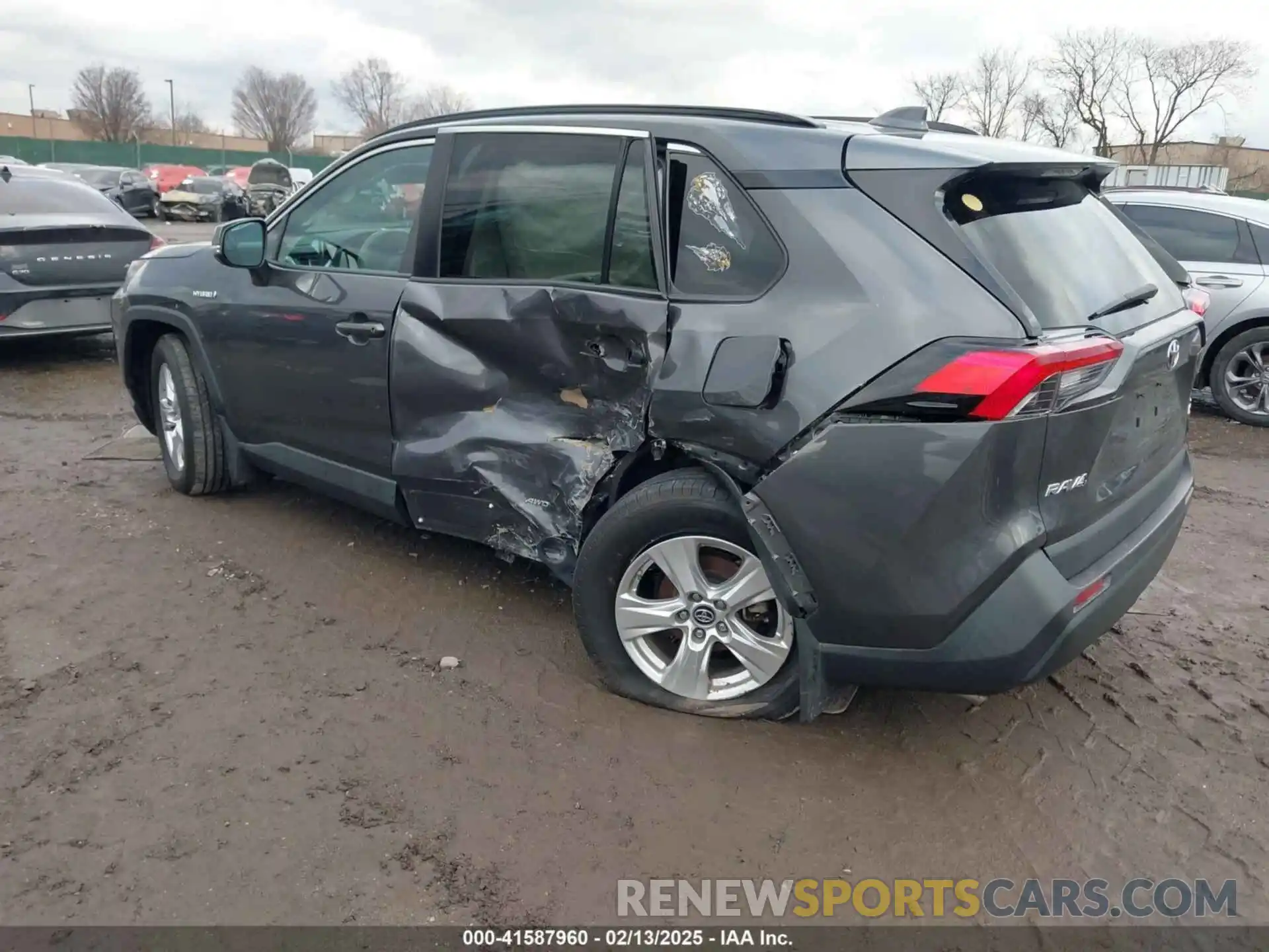 3 Photograph of a damaged car 2T3RWRFV7KW005532 TOYOTA RAV4 HYBRID 2019