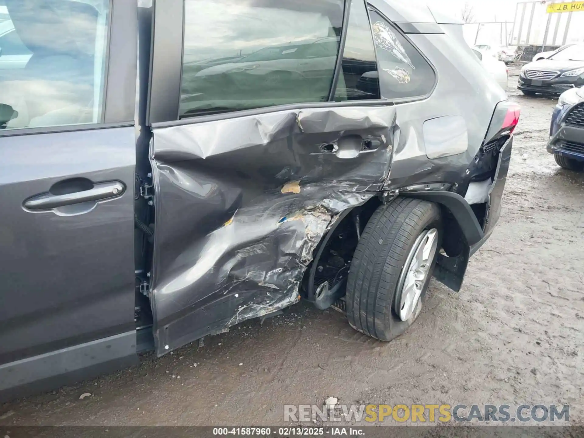 6 Photograph of a damaged car 2T3RWRFV7KW005532 TOYOTA RAV4 HYBRID 2019